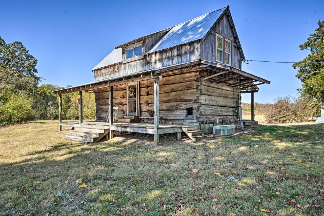 Unique Loft Cabin Fire Pit And Fishing Access! Bells Bagian luar foto