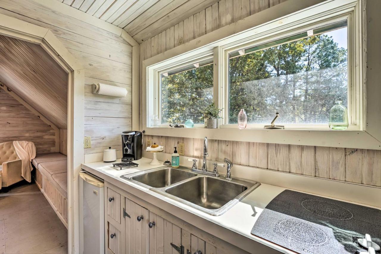 Unique Loft Cabin Fire Pit And Fishing Access! Bells Bagian luar foto