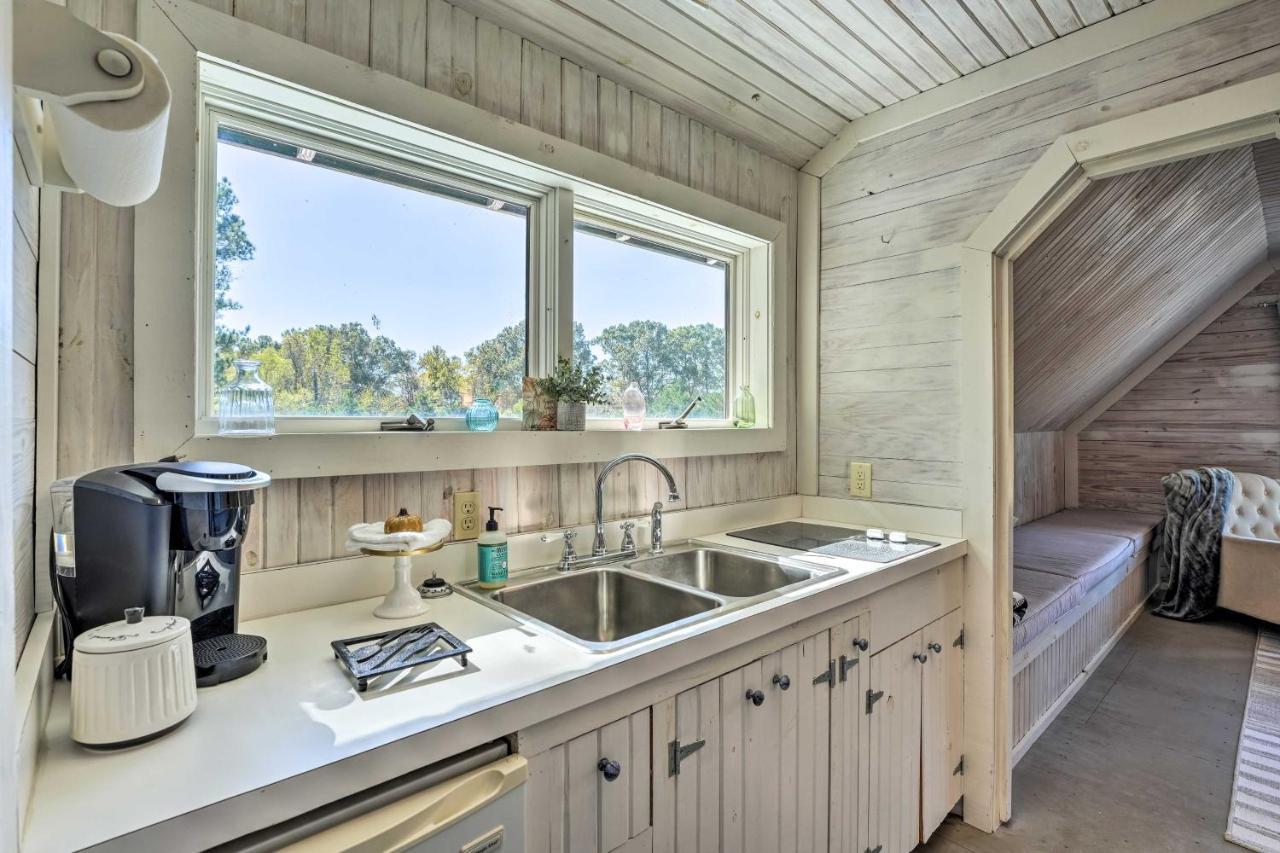 Unique Loft Cabin Fire Pit And Fishing Access! Bells Bagian luar foto