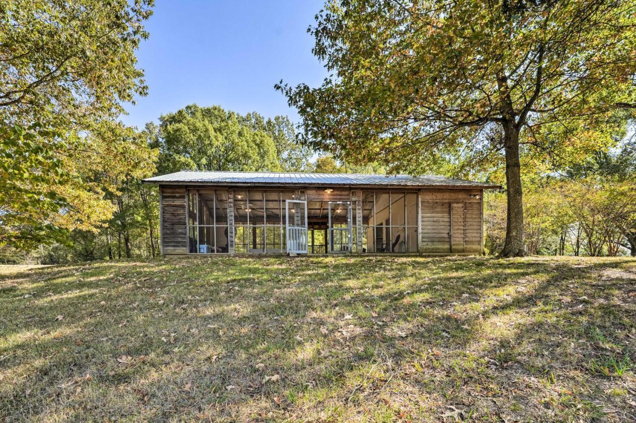Unique Loft Cabin Fire Pit And Fishing Access! Bells Bagian luar foto