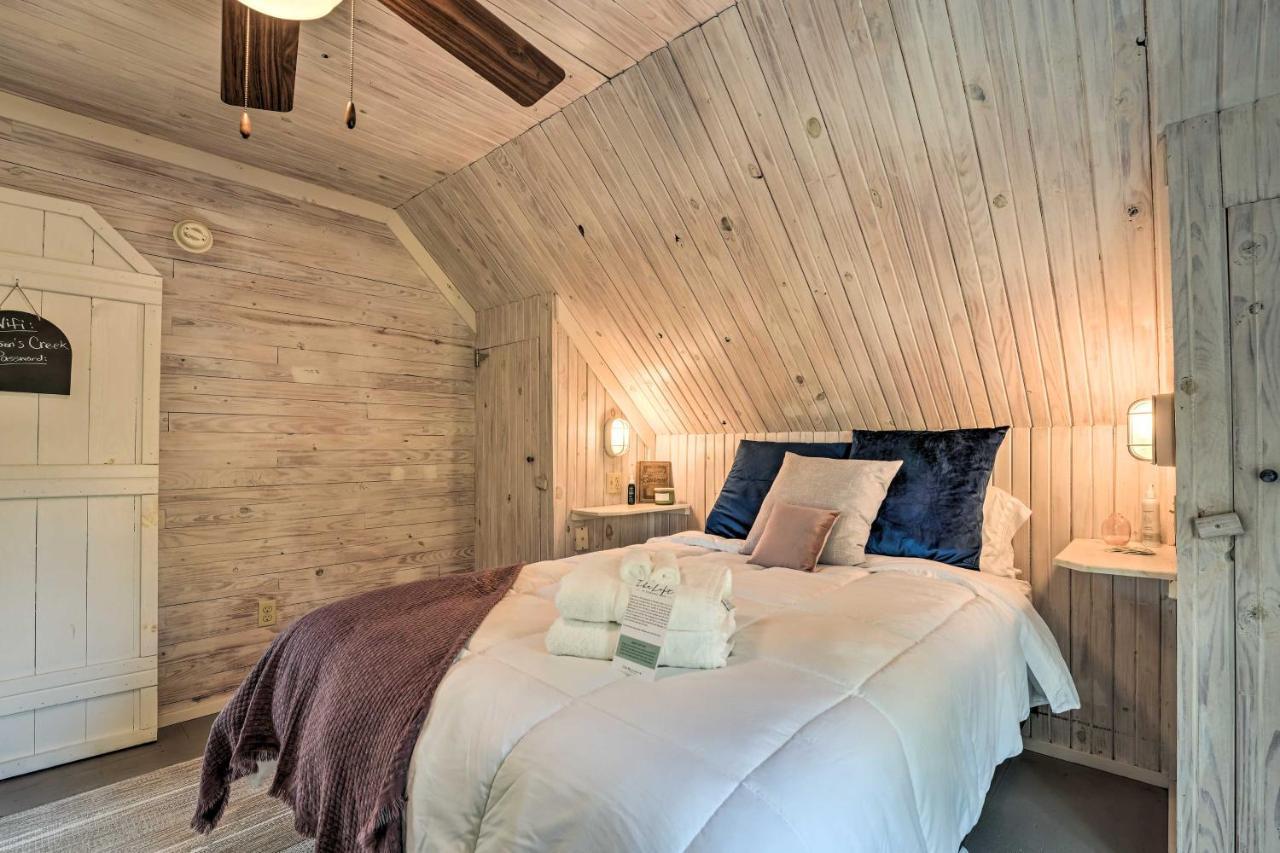 Unique Loft Cabin Fire Pit And Fishing Access! Bells Bagian luar foto