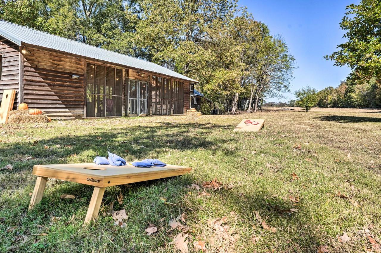 Unique Loft Cabin Fire Pit And Fishing Access! Bells Bagian luar foto